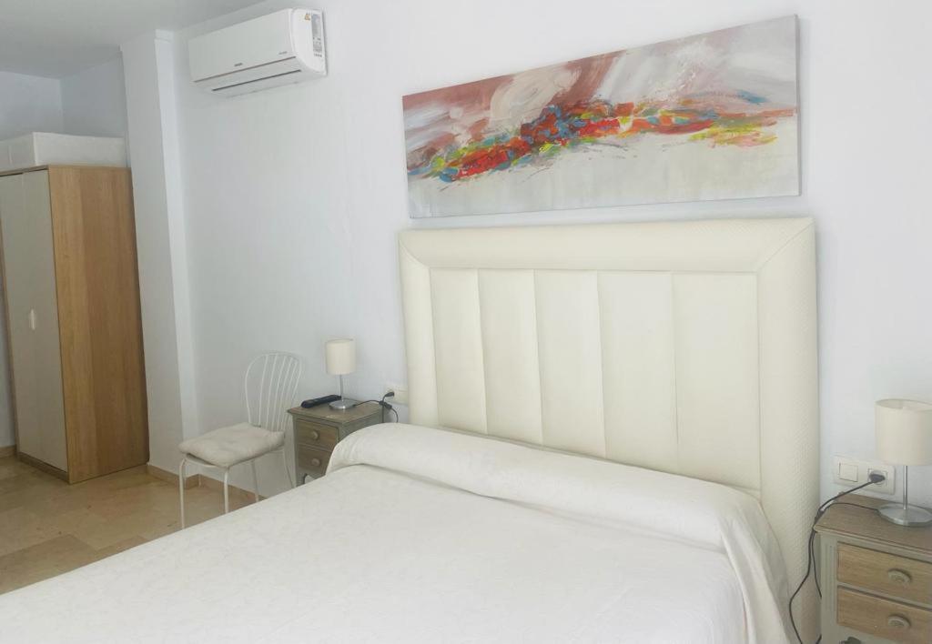 Hostal Tres Soles Nerja Exterior foto