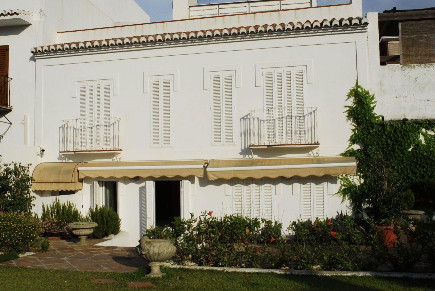 Hostal Tres Soles Nerja Exterior foto